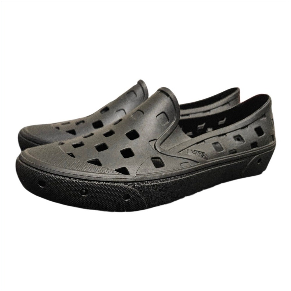 Vans Trek Slip-On Black Water Shoes Mens 8 Womens 9 VN0A5HF8BLK